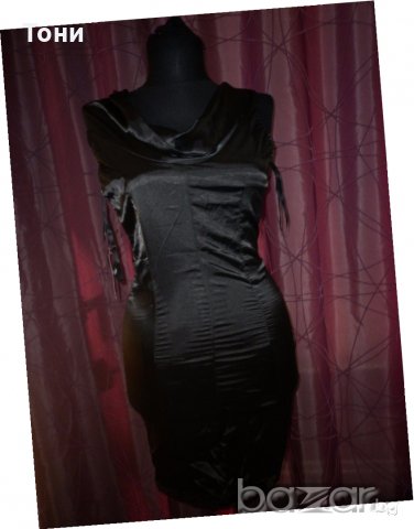 Черна  сатенена рокля 