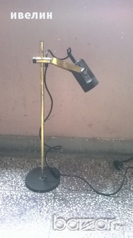 стара нощна лампа