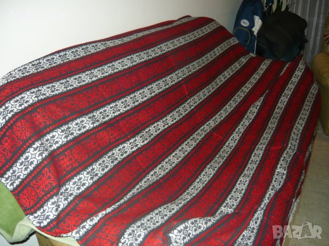  Жакардова покривка - нова, снимка 3 - Покривки за легло - 22843061