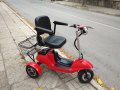Електрически скутери за трудноподвижни и възрастни хора.