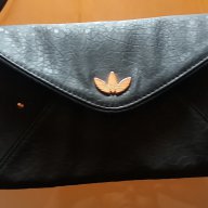 Adidas дамска чанта / портмоне /, снимка 10 - Чанти - 14080665
