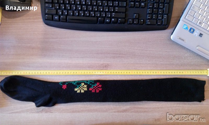 Ръчно везани чорапи(част от народна носия), снимка 1