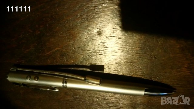 Химикалка пишеща с невидимо мастило и с фенерче за четене на невидимото  мастило, снимка 2 - Други стоки за дома - 23380704