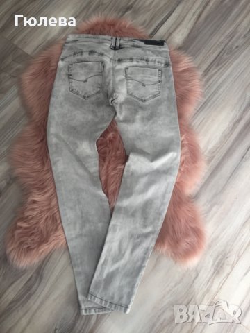 Разпродажба! Дамски дънки Zara, снимка 2 - Дънки - 24869605