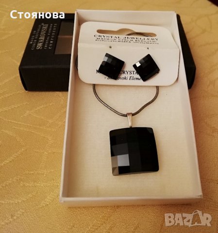 Комплект от колие и обеци Swarovski , снимка 2 - Бижутерийни комплекти - 22020500