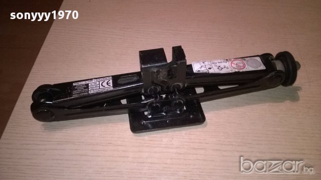 поръчан-Fiat/lancia-крик за коли-внос швеицария, снимка 4 - Аксесоари и консумативи - 17094341