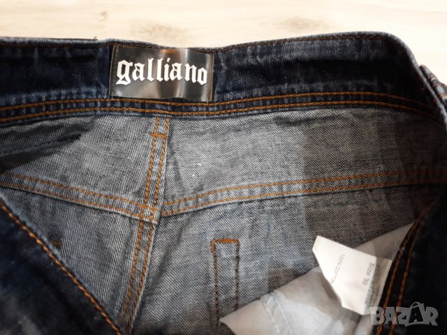 Мъжки сини дънки марка Galliano внос от Италия, снимка 3 - Дънки - 24538065