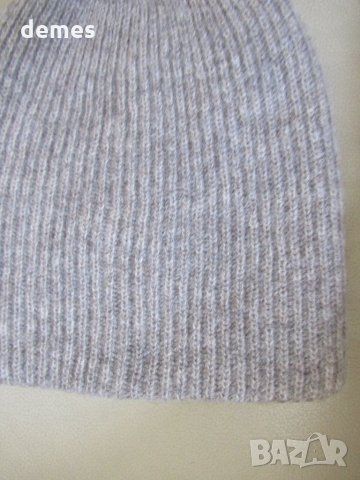 Сива машинно плетена вълнена шапка, 100% вълна, Монголия , снимка 5 - Шапки - 23043970
