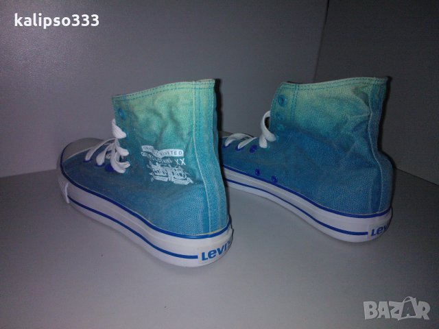 Levis оригинални обувки, снимка 3 - Кецове - 24157894