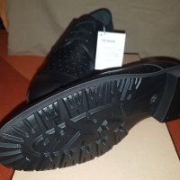 Нови мъжки обувки 