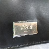 Нова дамска чантичка HUGO BOSS оригинал, снимка 3 - Чанти - 25615161