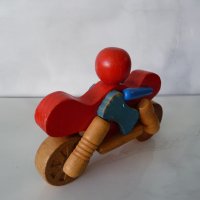 Дървена фигурка играчка мотоциклетист с мотоциклет мотор , снимка 4 - Колекции - 24474744