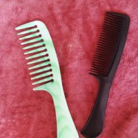 Нов комплект от 2 броя гребени за коса с широки и тесни зъбци в черно и зелено, снимка 11 - Аксесоари за коса - 21577378