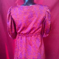 Оранжево-лилава сатенена блуза с къс ръкав H&М М/Л, снимка 2 - Тениски - 19056271