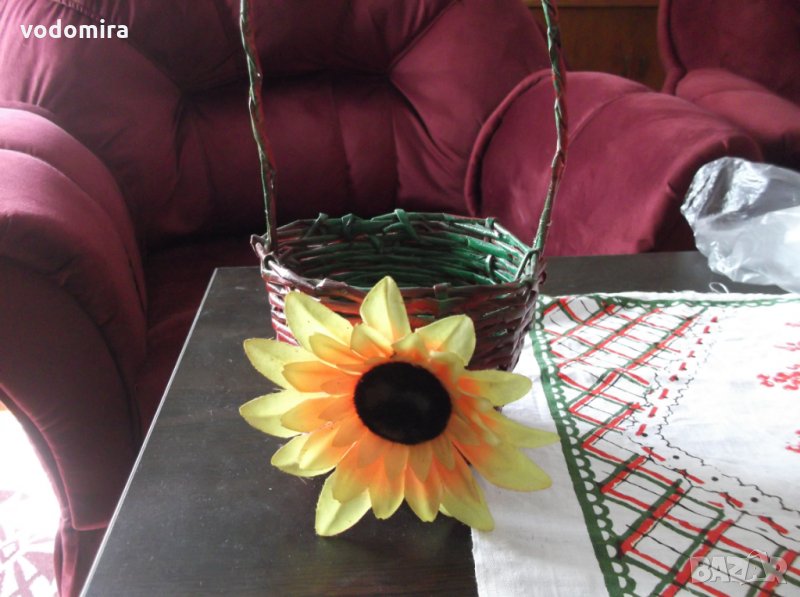 Ръчно изработена декоративна кошница, снимка 1