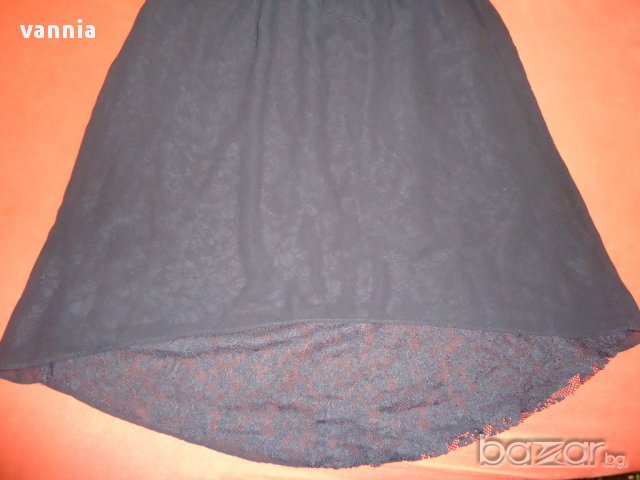 рокля ZARA с дантела- М Размер, снимка 4 - Рокли - 9379489
