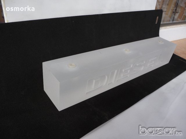 Diesel рекламна табела дънки чаосвници мода Дизел реклама, снимка 2 - Други ценни предмети - 18346368
