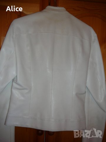 Дамско кожено яке, размер М, снимка 4 - Якета - 24962599