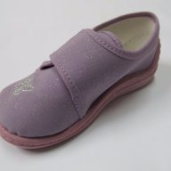 Български пантофи лила с брокат, снимка 3 - Бебешки обувки - 17677001