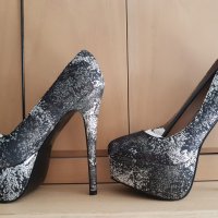 Нови елегантни, бални,  официални обувки на ток, платформа, - 38,39, снимка 1 - Дамски елегантни обувки - 24768146