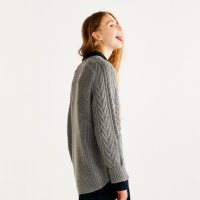Pull and bear сив пуловер с интересна плетка, снимка 2 - Блузи с дълъг ръкав и пуловери - 24677054