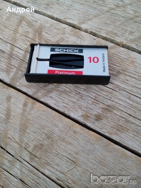 Кутия от ножчета за бръснене SCHICK, снимка 1