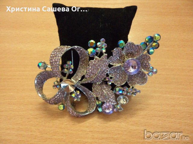 Брошка с ПОЛУСКЪПОЦЕННИ КАМЪНИ, снимка 1