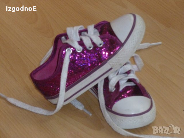 Блестящи кецове Marks & Spenser, с брокат, снимка 3 - Детски гуменки - 21438234