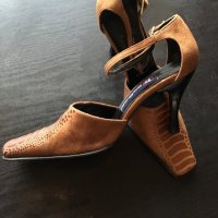 Дамски обувки, снимка 4 - Дамски обувки на ток - 26092507