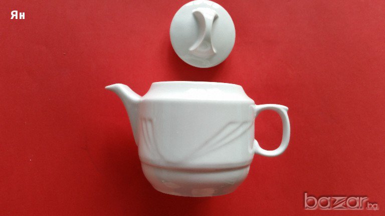 Стар Ретро Чайник от Качествен Румънски Порцелан, снимка 1