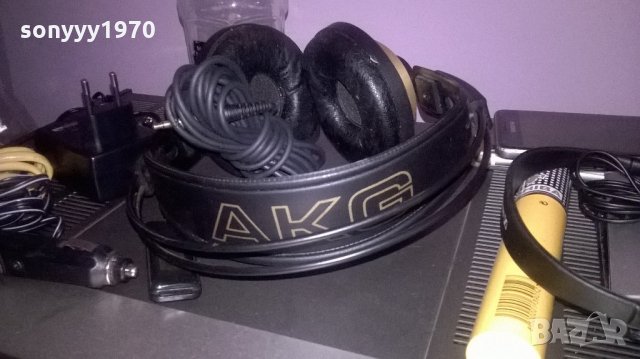 поръчано-akg monitor-в злато-внос швеицария, снимка 5 - Слушалки и портативни колонки - 22108433