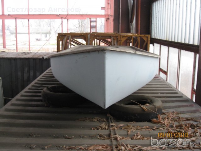 Стъклопластова лодка, снимка 3 - Воден транспорт - 20546559