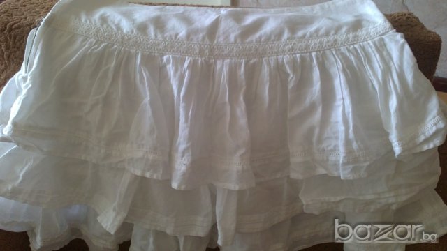 Бяла лятна пола, снимка 3 - Поли - 7822356