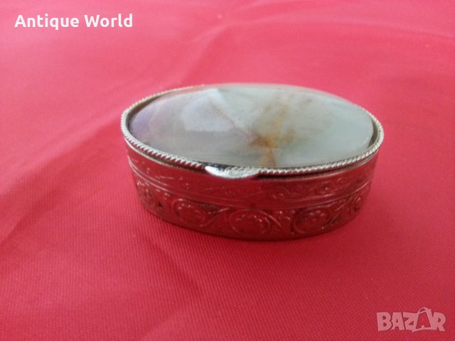 Стара Метална Кутийка с ОНИКС за ЕМФИЕ