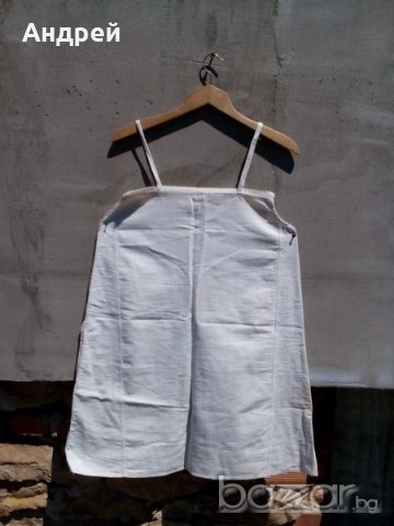 Старинна женска риза без ръкави