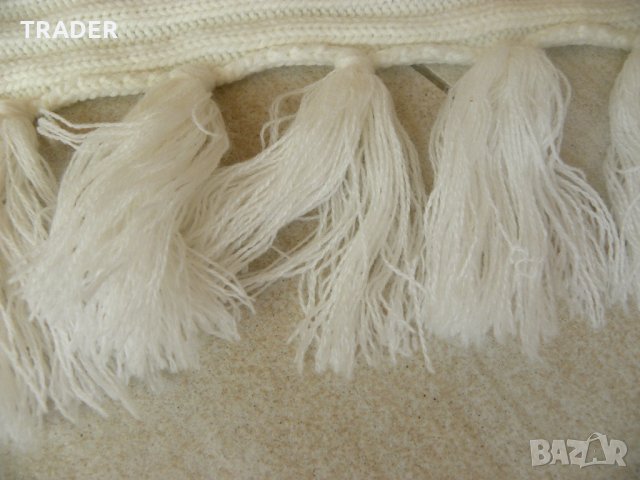 шал тип Пончо  H&М, размер 110/116 , снимка 2 - Шапки, шалове и ръкавици - 19602624