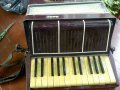  стар акордеон BARCARO 32 баса, снимка 4