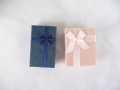 Две малки подаръчни кутийки синя и розова, снимка 1