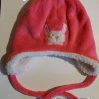 Дет.шапка-"Simply Star"-/плюш/-цикламена. Закупена от Италия., снимка 5 - Шапки, шалове и ръкавици - 22492831