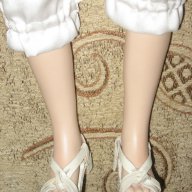 Dianna Effner "Sarah" Оригинал /порцеланова кукла , снимка 14 - Колекции - 11122856