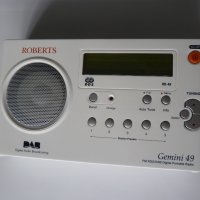 портативно радио Roberts Geмini 49, снимка 2 - Радиокасетофони, транзистори - 26020550