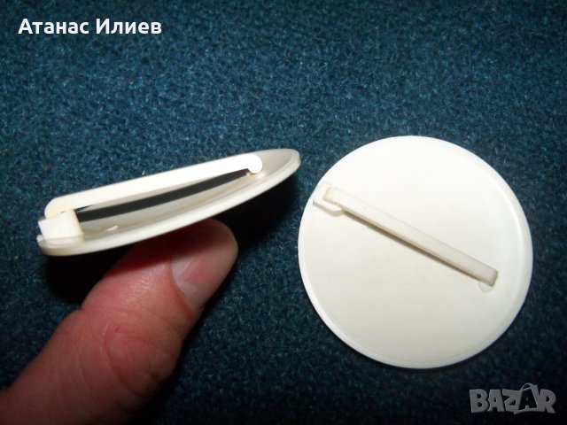 Две големи пластмасови значки от СССР, снимка 6 - Други ценни предмети - 23276798