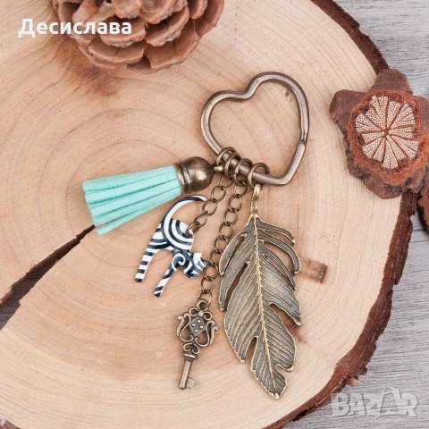 Винтъдж ключодържател с котка, пискюл и ключ, снимка 2 - Други - 24940024