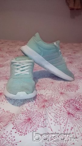 Маратонки Adidas, снимка 4 - Детски маратонки - 19500796