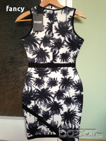 Прекрасна асиметрична рокля - нова, с етикет., снимка 5 - Рокли - 10500921