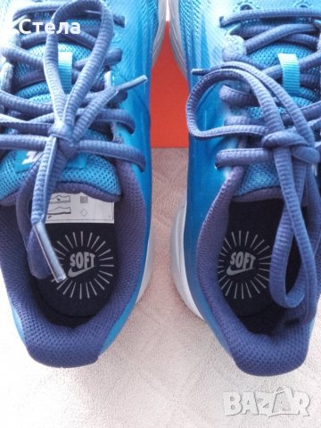 NIKE оригинални маратонки, снимка 4 - Маратонки - 25355130