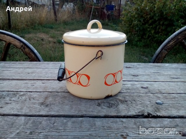 Емайлирана котленка, снимка 3 - Антикварни и старинни предмети - 19368871