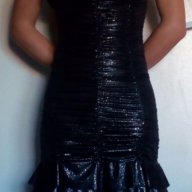 Черна рокля със златисти точки, снимка 1 - Рокли - 16377919
