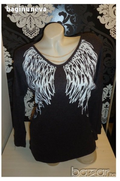 Дамска сива блуза с криле на нея и синджирчета-размер-Л-ХЛ, снимка 1