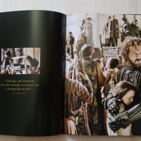 Книга Game of Thrones , снимка 9 - Специализирана литература - 25722274